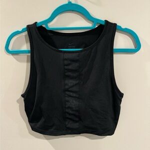 Nike Dri-Fit Cropped Fitted Tank Top size M